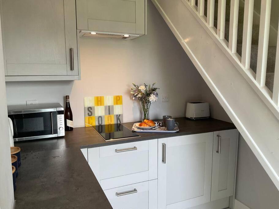 Pass The Keys Superb Space In The Idyllic Village Of Loppington Shrewsbury Kültér fotó